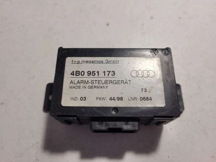 4B0951173 Audi A6 S6 C5 4B Signalizacijos valdymo blokas