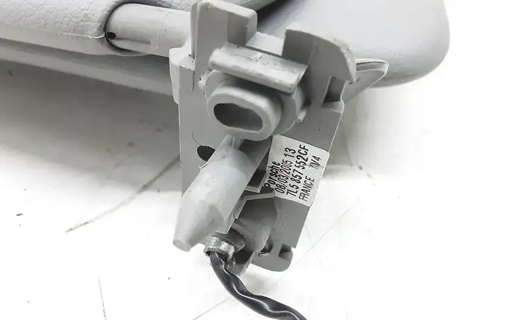 Porsche Cayenne (9PA) (2002 - 2010) 7L5857552CF Солнцезащитный козырек — фото 3