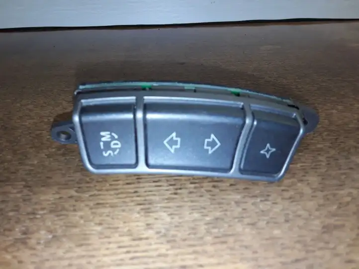 BMW 7 E65 E66 (2001 - 2008) 555288500 Кнопки на рулевом колесе — фото 1