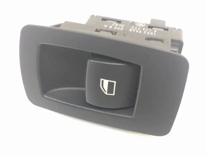 BMW 5 E60 E61 (2004 - 2010) 15939948 Кнопка стеклоподъемников — фото 1