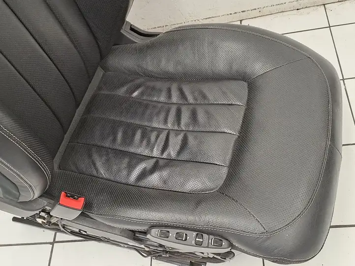 Mercedes-Benz CLS C218,X218 (2011 - 2017) 2128603502 Комплект салона — фото 76