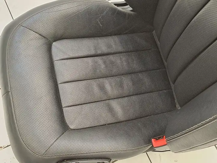 Mercedes-Benz CLS C218,X218 (2011 - 2017) 2128603502 Комплект салона — фото 95