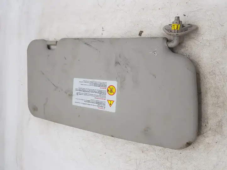 Nissan X-Trail T30 (2001 - 2007)   Щиток от солнца