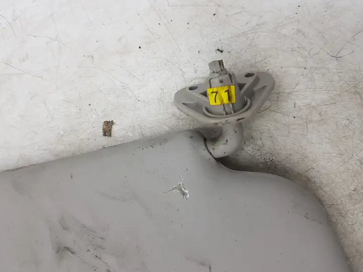 Nissan X-Trail T30 (2001 - 2007)   Щиток от солнца