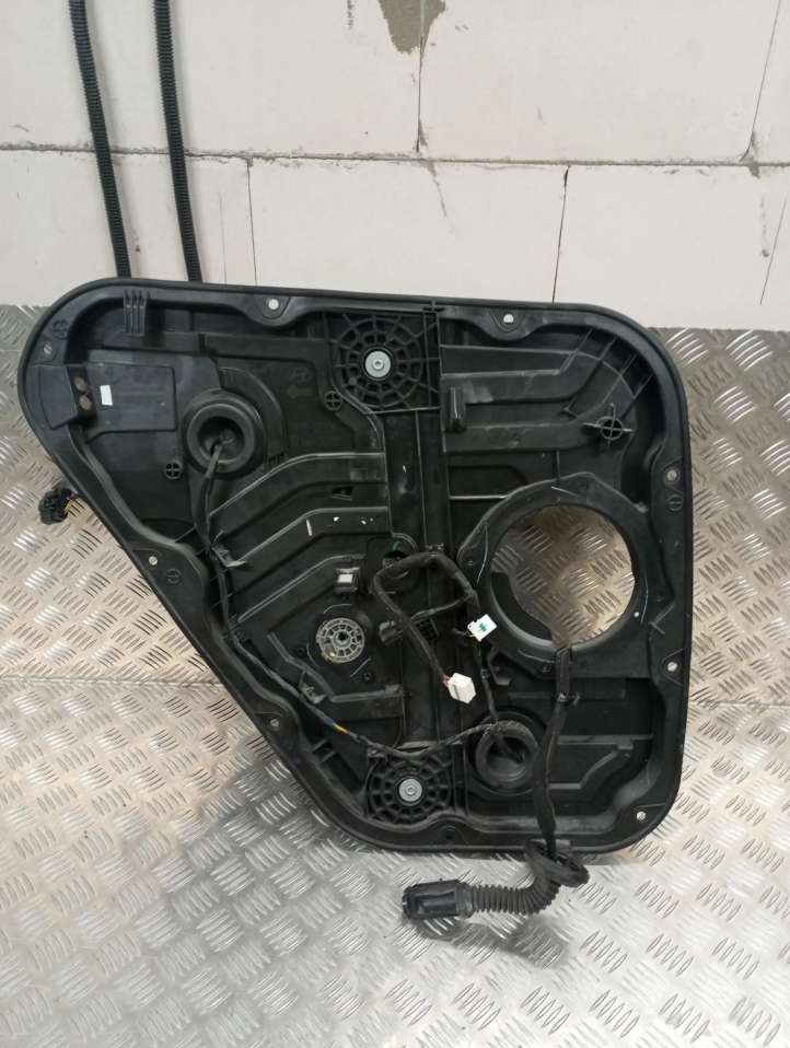 9215000100 Hyundai Tucson TL Galinio el. lango pakėlimo mechanizmas be varikliuko