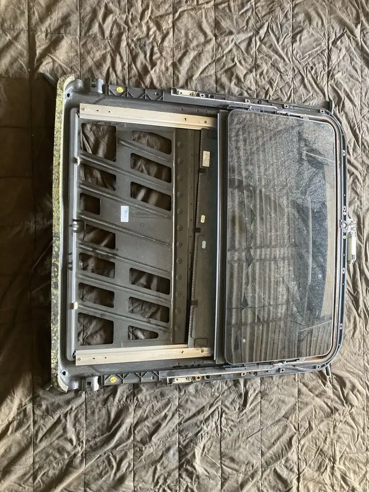Mercedes-Benz E W211 (2002 - 2009) 0390200011 Комплект люка крыши — фото 5