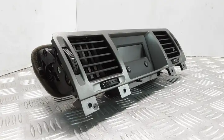 Opel Vectra C (2005 - 2009) 13208193 Центральный воздушный дефлектор — фото 5