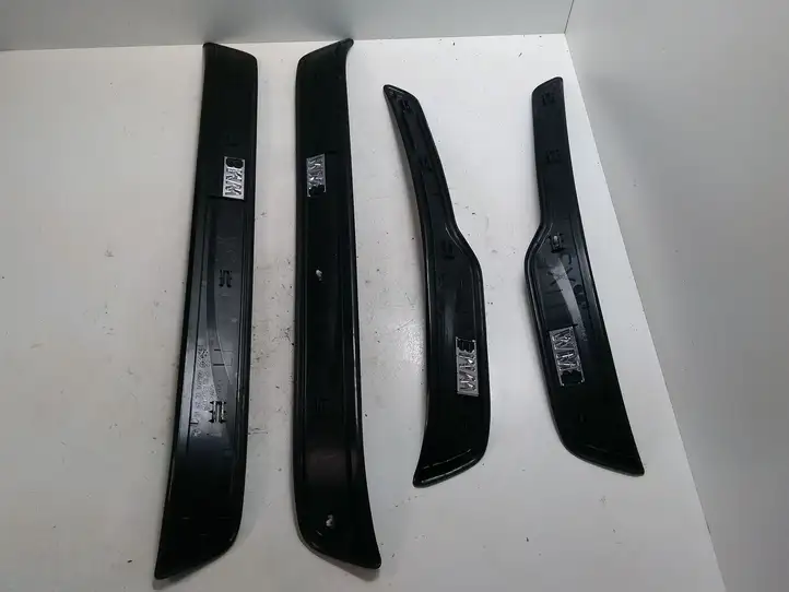 BMW 3 E90 E91 (2005 - 2012) 73060279 Внутренняя отделка переднего порога — фото 2