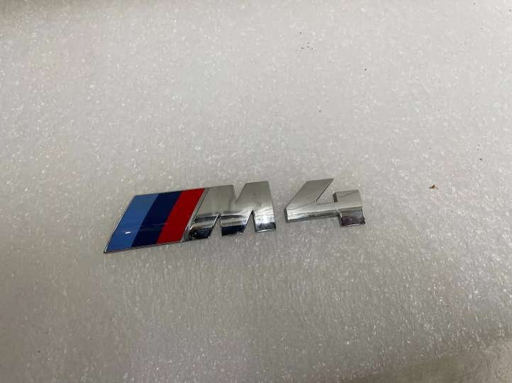 51138054330 BMW M4 F82 F83 Gamintojo ženkliukas/ modelio raidės