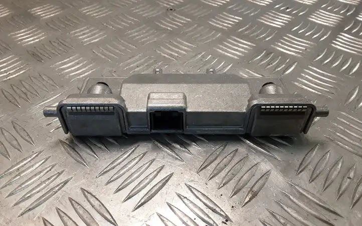 Land Rover Evoque I (2011 - 2015) GJ3219H406AE Камера в лобовом стекле — фото 3