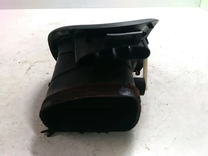 Citroen Xsara Picasso (1999 - 2012) 9631280077 Боковой воздушный дефлектор — фото 4