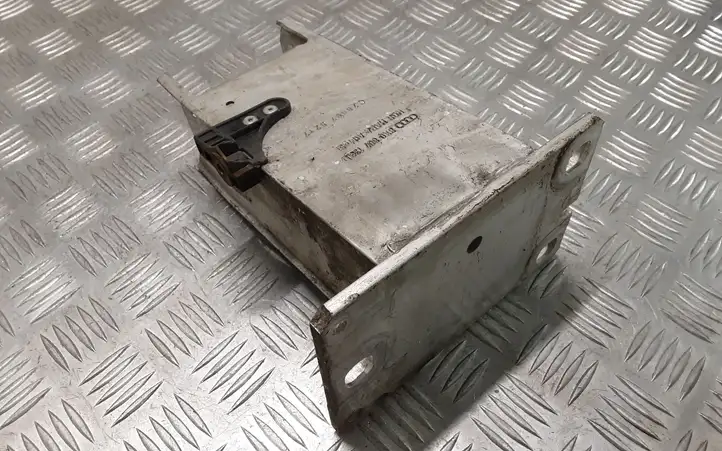Audi A4 S4 B8 8K (2011 - 2015) 8K0807133D Лонжерон кузова — фото 3