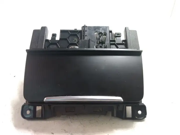 Audi A4 S4 B8 8K (2011 - 2015) 8K0857951 Передняя пепельница — фото 1