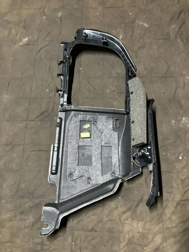 Audi A4 S4 B8 8K (2011 - 2015) 8K9863880 Боковая обшивка багажника — фото 4