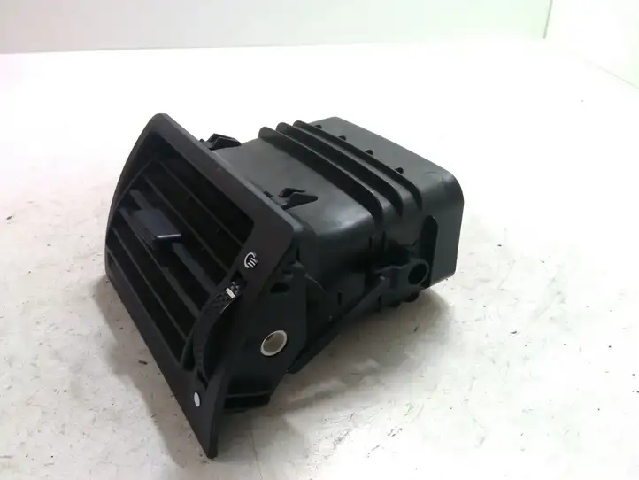 Ford Mondeo Mk III (2000 - 2007) 1S7HA018B09ACW Боковой воздушный дефлектор — фото 2