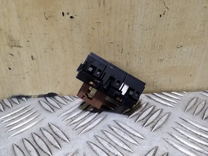 Peugeot 508 (2010 - 2014)  96661588ZD Включатель сигнализации