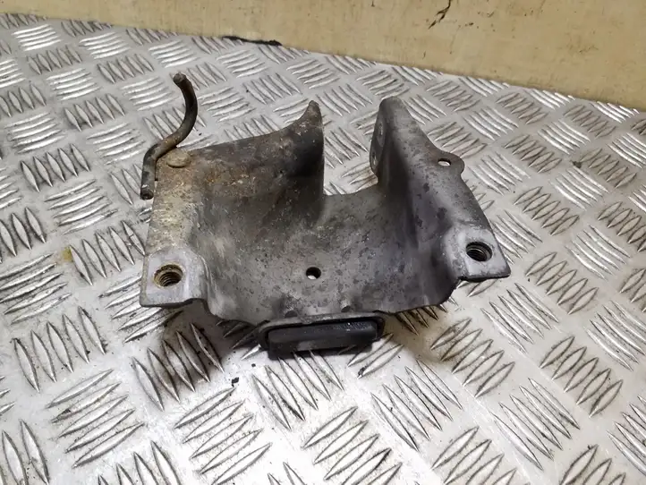 Audi A4 S4 B8 8K (2007 - 2011) 8K0399059A Кронштейн двигателя — фото 2