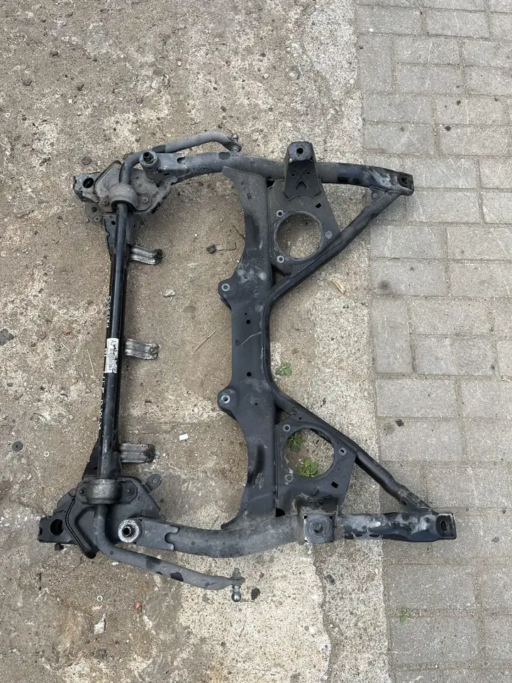 BMW 3 F30 F35 F31 (2012 - 2018) Передняя балка подвески — фото 1