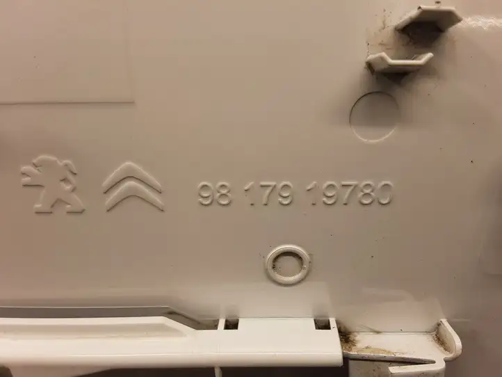Citroen Berlingo (2018 - ) 9817919780 Крышка топливного бака — фото 4