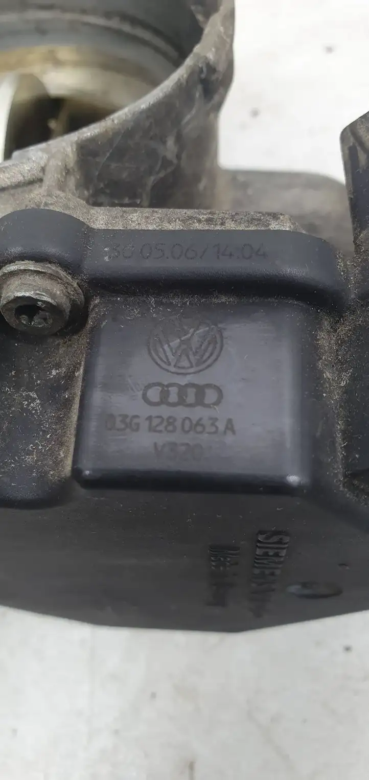 Volkswagen PASSAT B6 (2005 - 2010) 03g128063a Дроссельная заслонка — фото 5