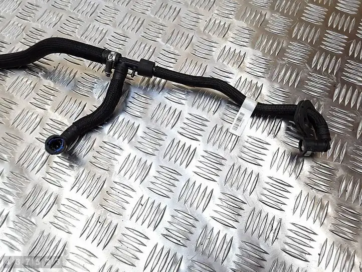 BMW 3 F30 F35 F31 (2012 - 2018) 851410202 Шланг обратки топлива — фото 4