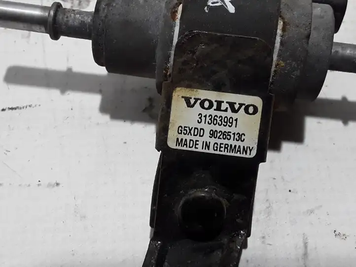Volvo XC90 (2014 - 2019) 31363991 Топливный насос Webasto — фото 2