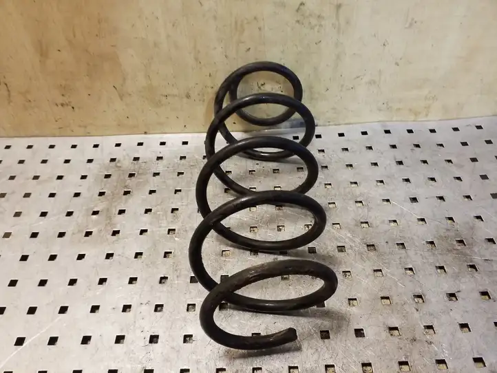 Volkswagen Polo (2001 - 2005) Пружина задней подвески — фото 3