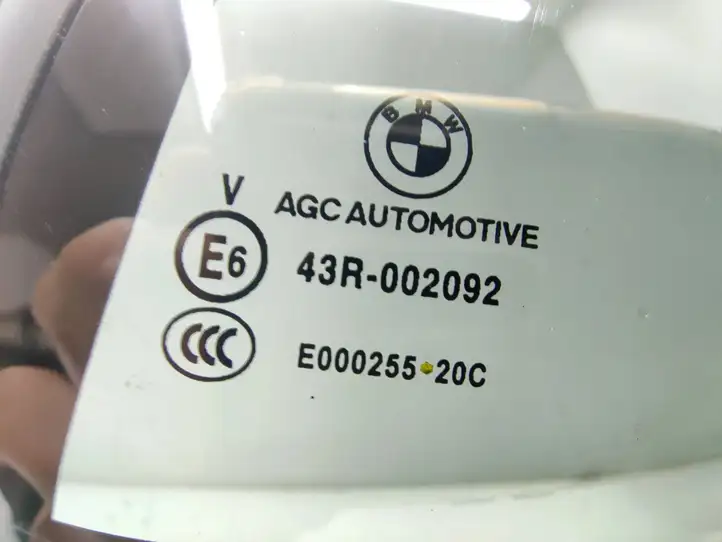 BMW 5 G30 G31 (2016 - ) 43R002092 Форточка двери — фото 3