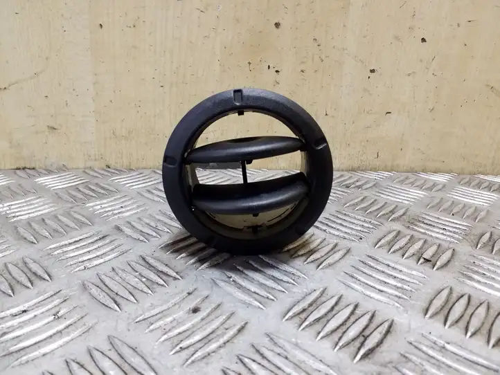 Nissan NV400 (2012 - 2020)  8200212480P Боковая воздушный дефлектор