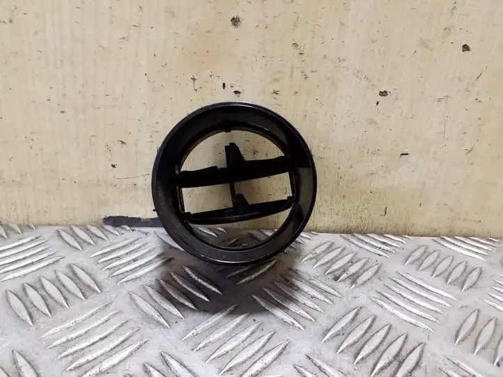 Nissan NV400 (2012 - 2020)  8200212480P Боковая воздушный дефлектор