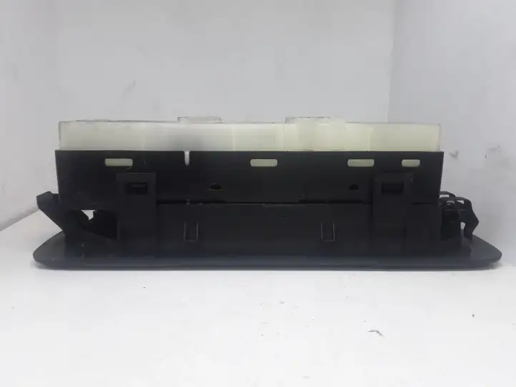 Nissan Qashqai (2006 - 2010) 25401JD000 Блок кнопок стеклоподъемников — фото 3