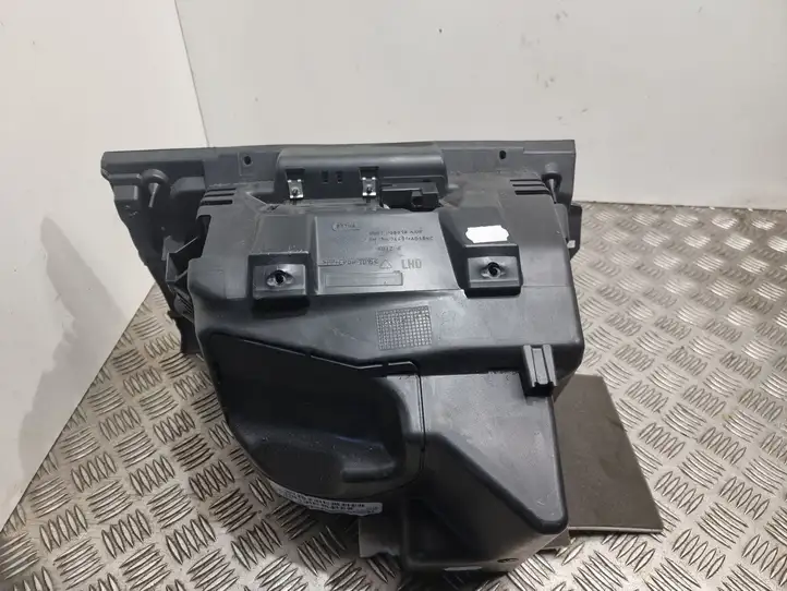 Ford S-MAX (2010 - 2015) 9M21U06010AAW Вещевой ящик — фото 2