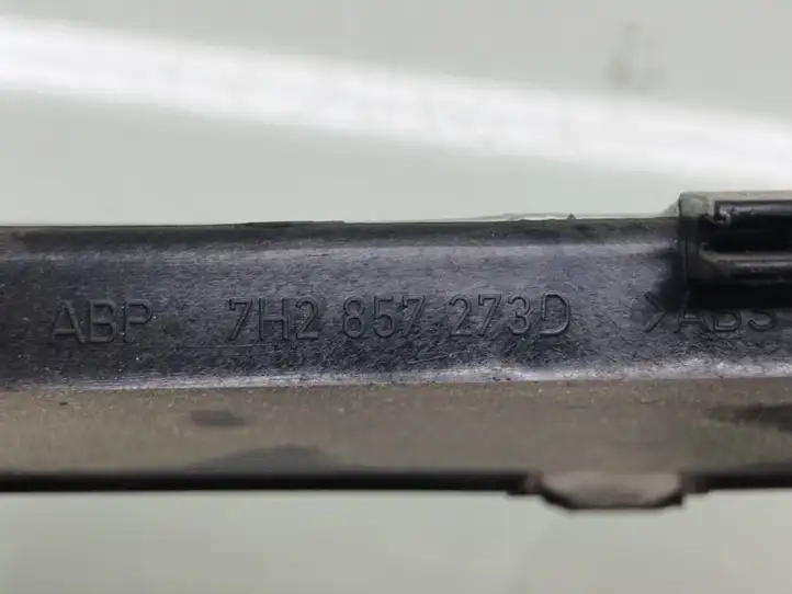 Volkswagen Transporter-Caravelle (2009 - 2015)  7H2857273D Другая деталь панели