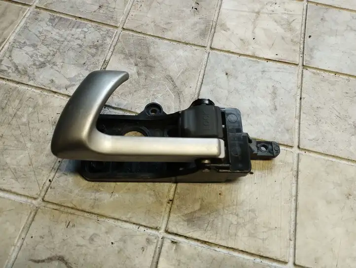 Hyundai Santa Fe (2005 - 2009) 82613CM000 Внутренняя ручка задней двери — фото 1