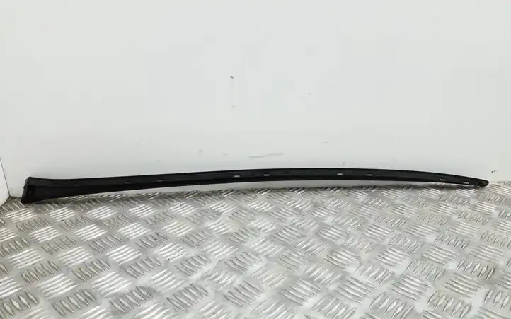 Audi Q5 SQ5 (2008 - 2012) 8R0854327A Накладка стоек лобового стекла — фото 2