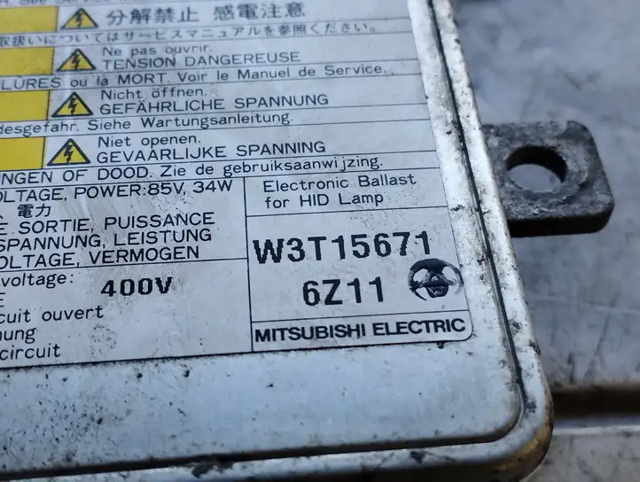 Mazda 5 (2005 - 2010) W3T15671 Блок розжига ксенона — фото 3
