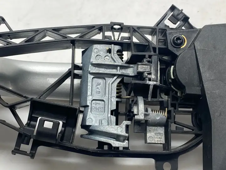 Opel Astra K (2015 - 2020) 329510614 Наружная ручка двери — фото 3