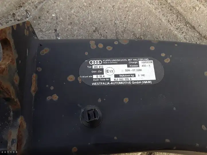 Audi Q7 4L (2009 - 2015) 4L0092155A Съемный буксировочный крюк — фото 6