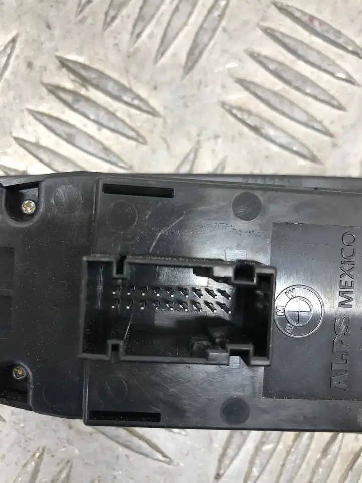BMW X6 E71 (2008 - 2014) 9122120 Кнопка стеклоподъемников — фото 6