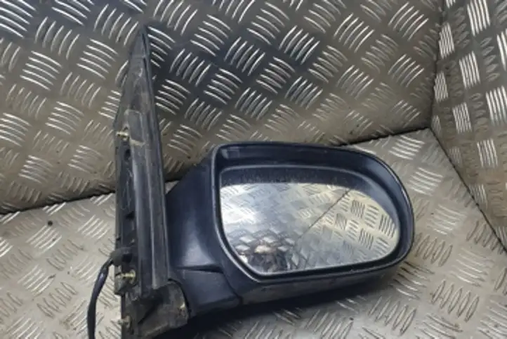 Mazda MPV (1999 - 2006) L081R Боковое зеркало с электроприводом — фото 1