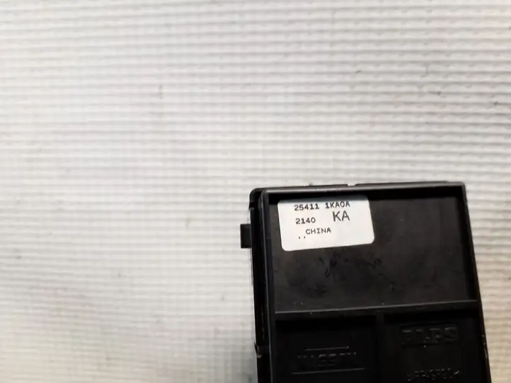 Nissan Juke I F15 (2010 - 2018) 254111KA0A Блок кнопок стеклоподъемников — фото 2