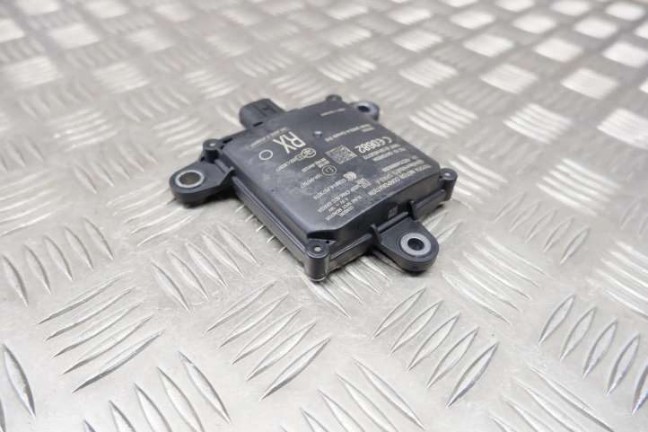 881620W520 Lexus RX 450H Aklos zonos modulis