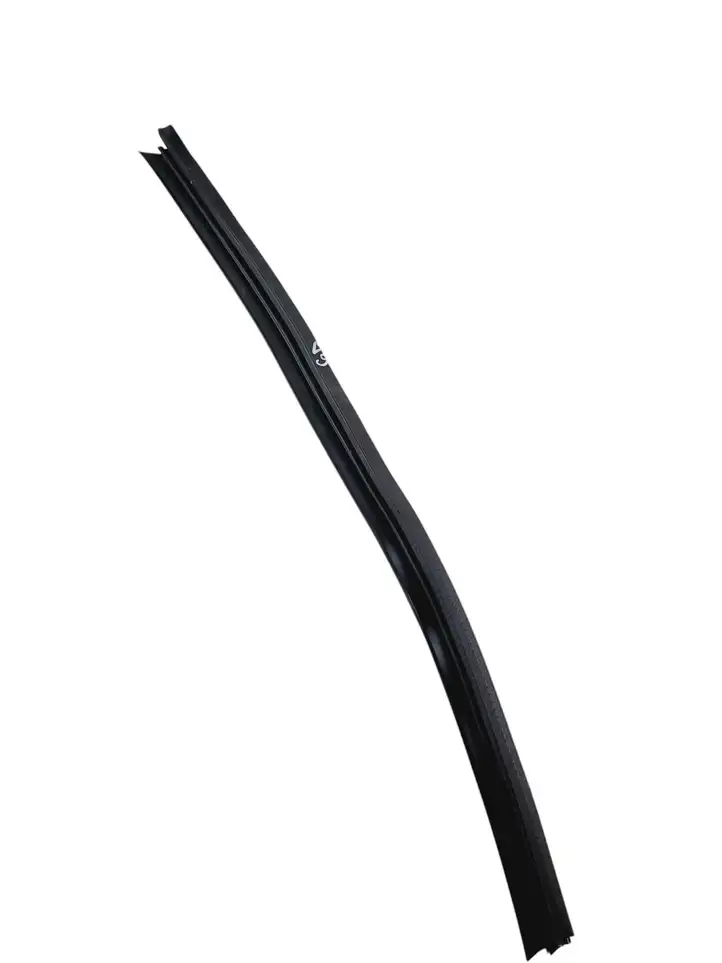 Nissan Qashqai (2017 - 2020)  051210503 Уплотнительная резина стекла задней двери