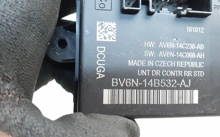 Ford Focus (2011 - 2015) BV6N14B532AJ Блок управления дверью — фото 4