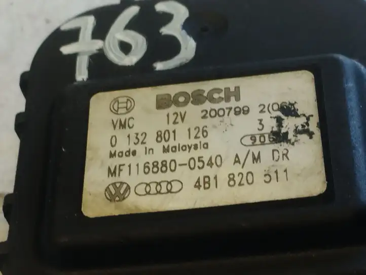 Audi A6 S6 C5 4B (1997 - 2001) 4B1820511 Двигатель задвижки потока воздуха — фото 2