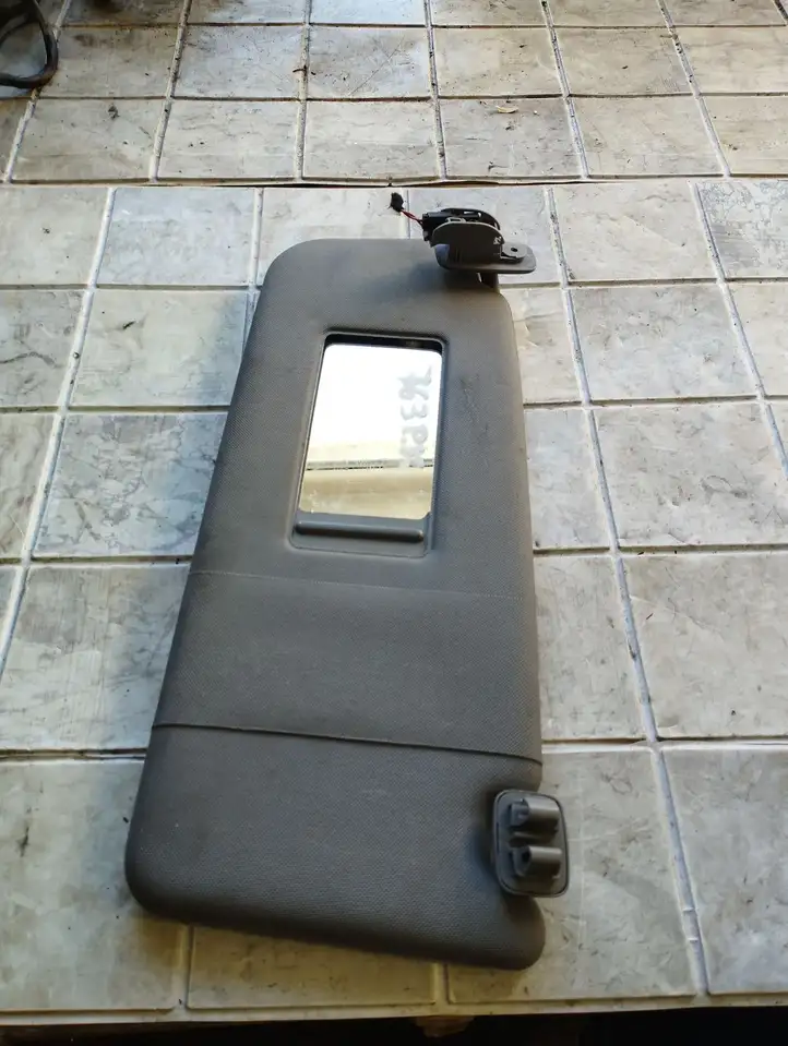 Audi A6 S6 C5 4B (1997 - 2001) 4B0857551 Солнцезащитный козырек — фото 3
