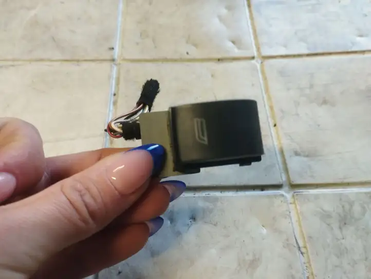 Audi A6 S6 C5 4B (1997 - 2001) 4B0959855 Кнопка стеклоподъемников — фото 2