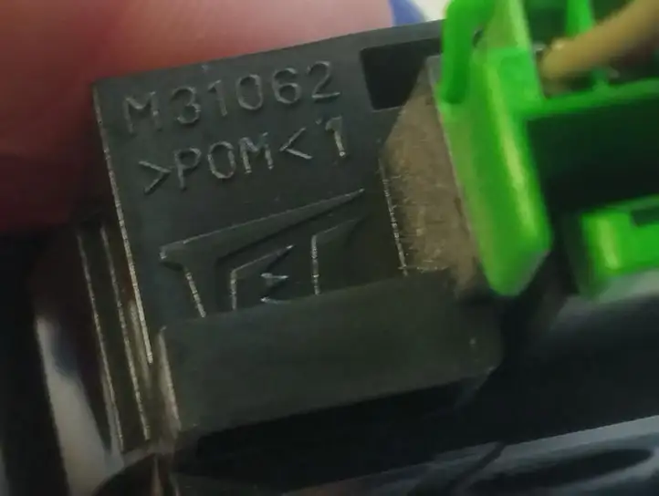 Honda CR-V (2006 - 2009) M31062 Включатель регулировки высоты фонарей — фото 5