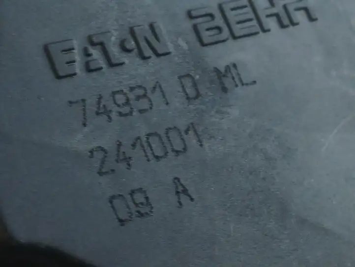 Peugeot 307 CC (2001 - 2005) 74931D Двигатель задвижки потока воздуха — фото 5
