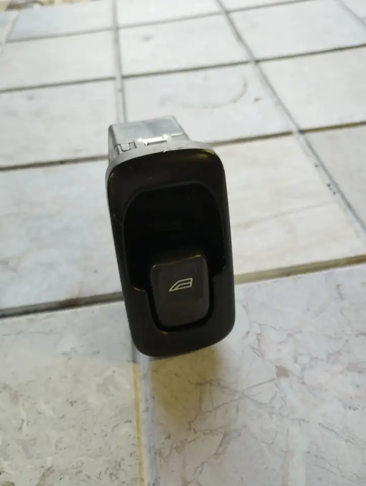 Volvo S80 (1998 - 2004) 9476695 Кнопка стеклоподъемников — фото 1